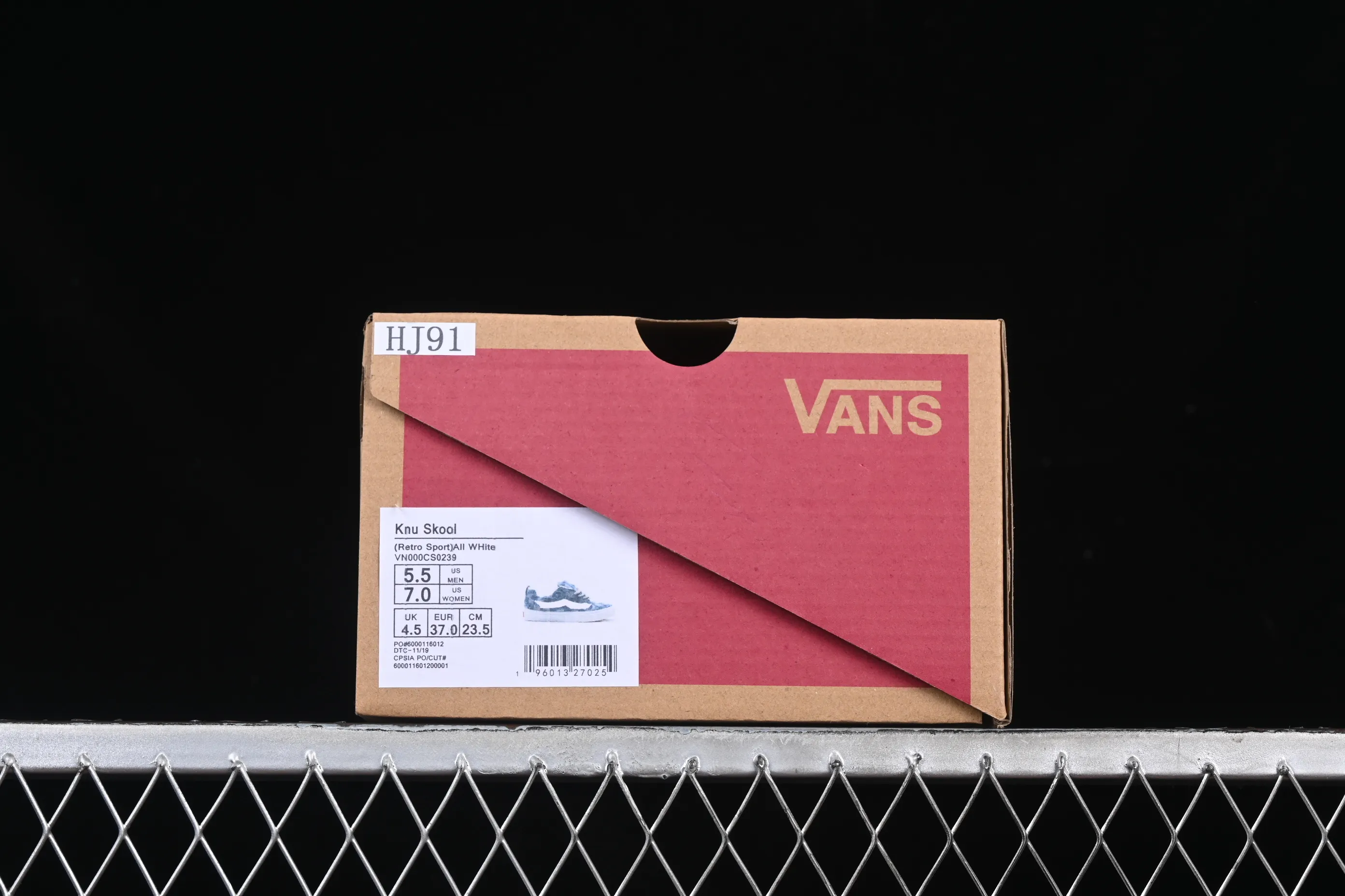 All categories Vans Vans series Vans Low Vans low-top Vans Knu Skool washed tie-dye low-top casual sneakers VN000CS0239